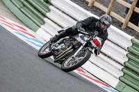 Vintage-motorcycle-club;eventdigitalimages;mallory-park;mallory-park-trackday-photographs;no-limits-trackdays;peter-wileman-photography;trackday-digital-images;trackday-photos;vmcc-festival-1000-bikes-photographs